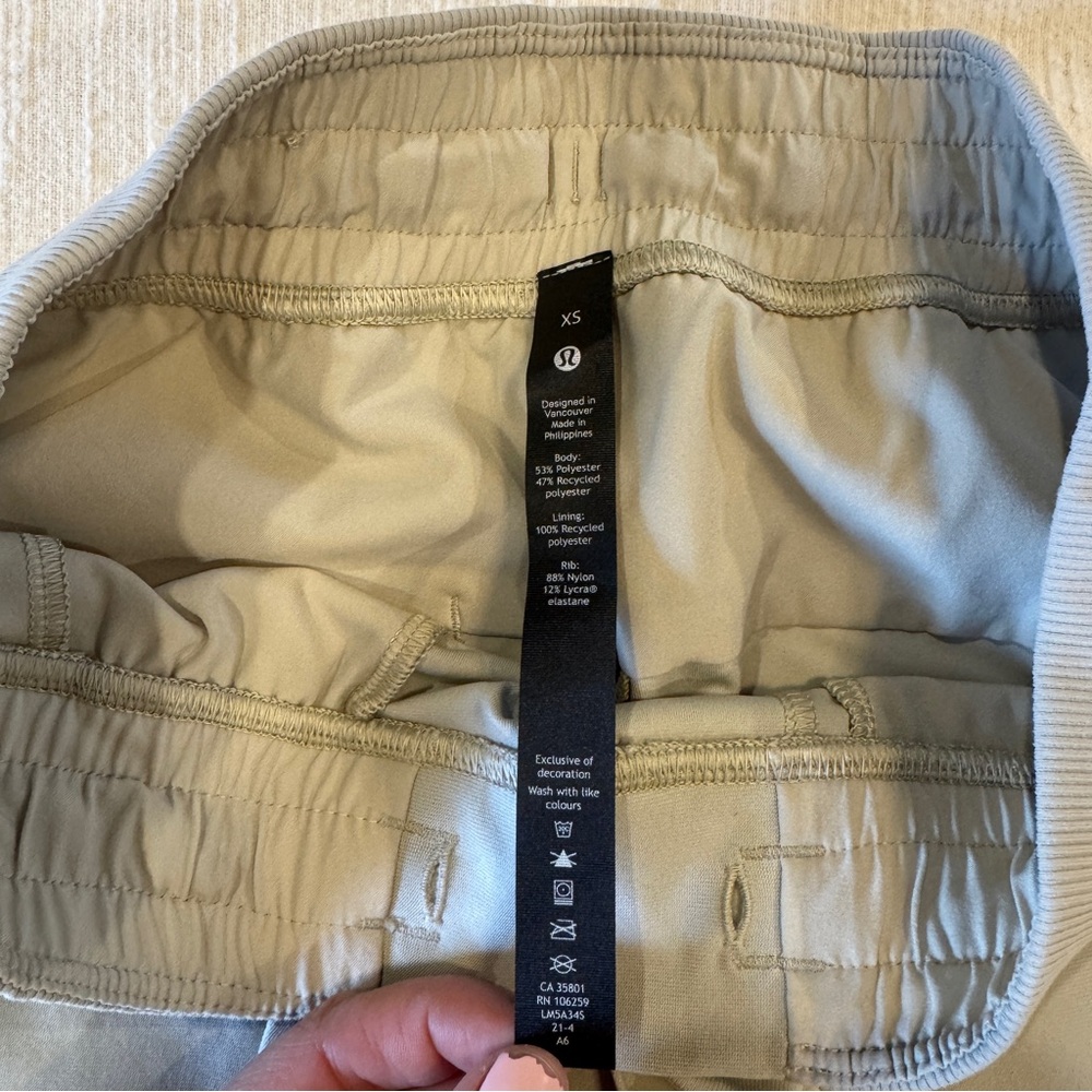 Lululemon Jogger Pants XS | Slim Fit | Stretchy | Fits Women’s XS/S - Picture 5 of 14